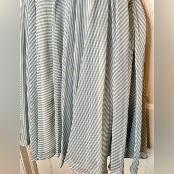 NWT Guess blue and white striped dress - Picture 6 of 10